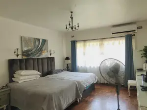 4 Bedroom House to Rent in Mount Pleasant