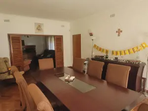 4 Bedroom House to Rent in Mount Pleasant