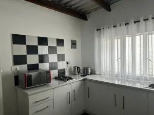 1 Bedroom Cottage/Garden Flat to Rent in Greendale