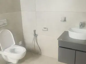 4 Bedroom Cottage/Garden Flat to Rent in Borrowdale