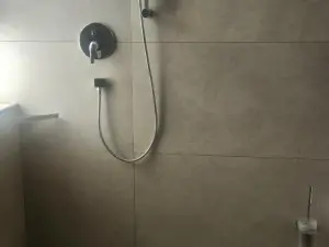 4 Bedroom Cottage/Garden Flat to Rent in Borrowdale