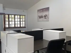 Commercial Property to Rent in Avenues