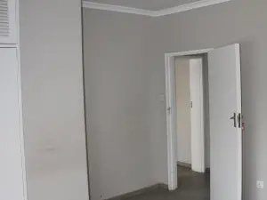 Commercial Property to Rent in Avenues