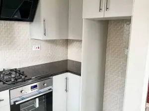 3 Bedroom Cottage/Garden Flat to Rent in Zimre Park