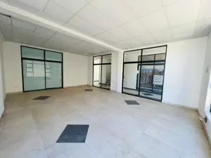 Commercial Property to Rent in Avenues