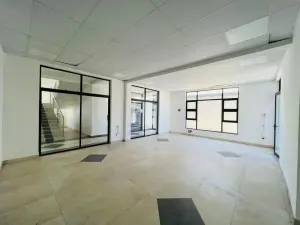 Commercial Property to Rent in Avenues