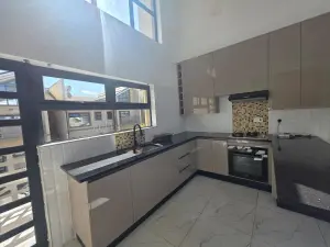 Flat/Apartment to Rent in Avondale West