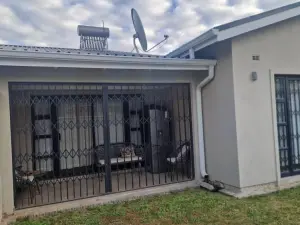 Townhouse/Complex/Cluster to Rent