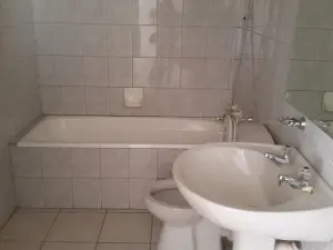 Flat/Apartment to Rent in Newlands