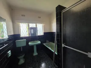Commercial Property to Rent in Alexandra Park