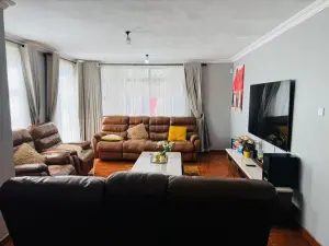 Townhouse/Cluster to Rent in Highlands