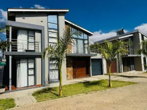 Townhouse/Cluster to Rent in Highlands