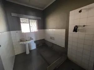 Commercial Property to Rent in Msasa