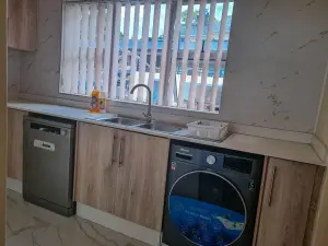 3 Bedroom House to Rent in Glen Lorne