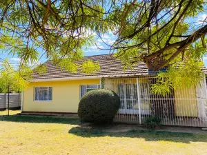 3 Bedroom House to Rent in Ashdown Park