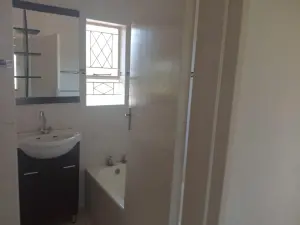 6 Bedroom House to Rent in Strathaven
