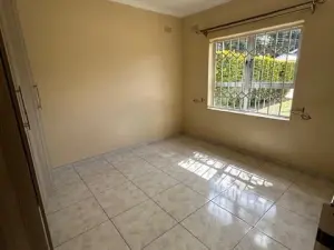 Townhouse/Complex/Cluster to Rent in Newlands