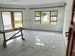 2 Bedroom Cottage/Garden Flat to Rent in Milton Park