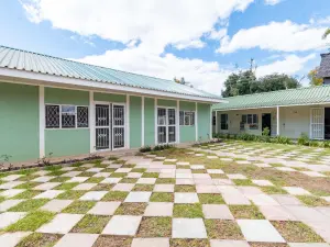 Commercial Property to Rent in Newlands