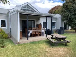 Townhouse/Complex/Cluster to Rent