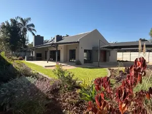 Townhouse/Complex/Cluster to Rent