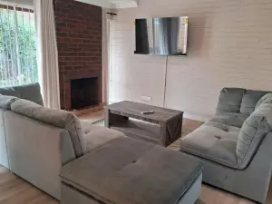 2 Bedroom Cottage/Garden Flat to Rent in Mount Pleasant
