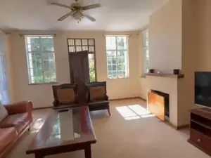 Townhouse/Complex/Cluster to Rent in Helensvale