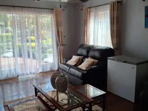 1 Bedroom Cottage/Garden Flat to Rent in Greendale