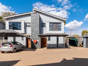 Townhouse/Complex/Cluster to Rent