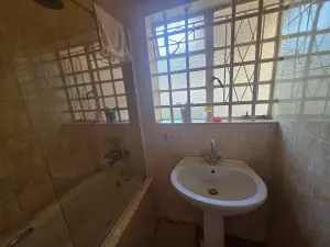 3 Bedroom House to Rent in Avondale West