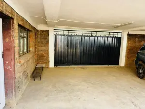 Industrial Property to Rent in Bluff Hill