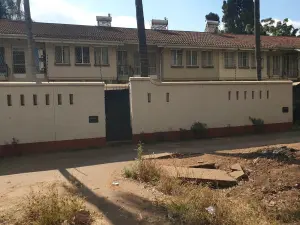 Townhouse/Complex/Cluster to Rent