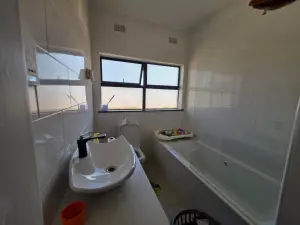 4 Bedroom House to Rent in Carrick Creagh Estate