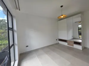 Townhouse/Complex/Cluster to Rent in Borrowdale West