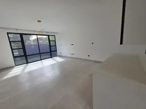 Townhouse/Complex/Cluster to Rent in Borrowdale West