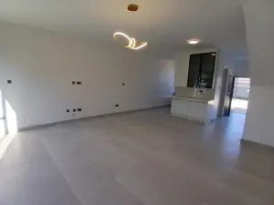 Flat/Apartment to Rent in Borrowdale