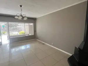 2 Bedroom Cottage/Garden Flat to Rent in Greencroft
