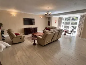 Flat/Apartment to Rent in Avenues