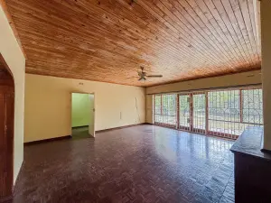 5 Bedroom House to Rent in Kambanji