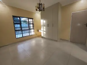 4 Bedroom House to Rent in Greendale