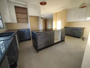 4 Bedroom House to Rent in Greendale