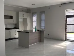 Townhouse/Complex/Cluster to Rent in Arlington