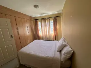 Townhouse/Complex/Cluster to Rent in Avondale West