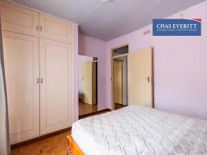 3 Bedroom House to Rent in Greendale North