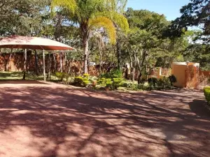 5 Bedroom House to Rent in Glen Lorne