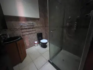 4 Bedroom House to Rent in Gunhill