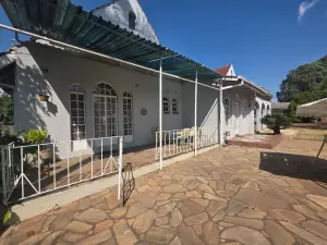 4 Bedroom House to Rent in Gunhill