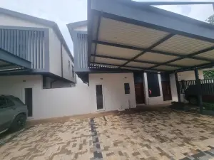Townhouse/Complex/Cluster to Rent in Avondale