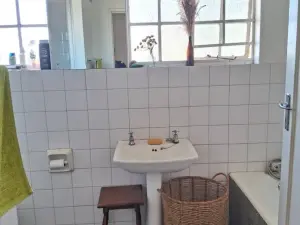 3 Bedroom Cottage/Garden Flat to Rent in Mount Pleasant