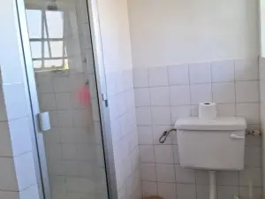 3 Bedroom Cottage/Garden Flat to Rent in Mount Pleasant